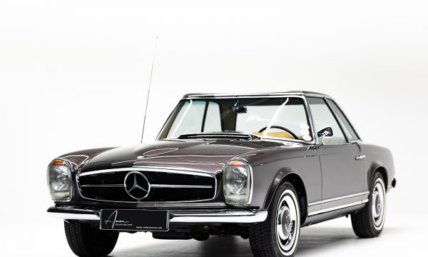 Mercedes-Benz 230SL Pagode